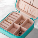 saiba como guardar e organizar suas joias da maneira correta 150x150 - Brindes para consult&oacute;rio odontol&oacute;gico: confira nossas melhores op&ccedil;&otilde;es para presentear